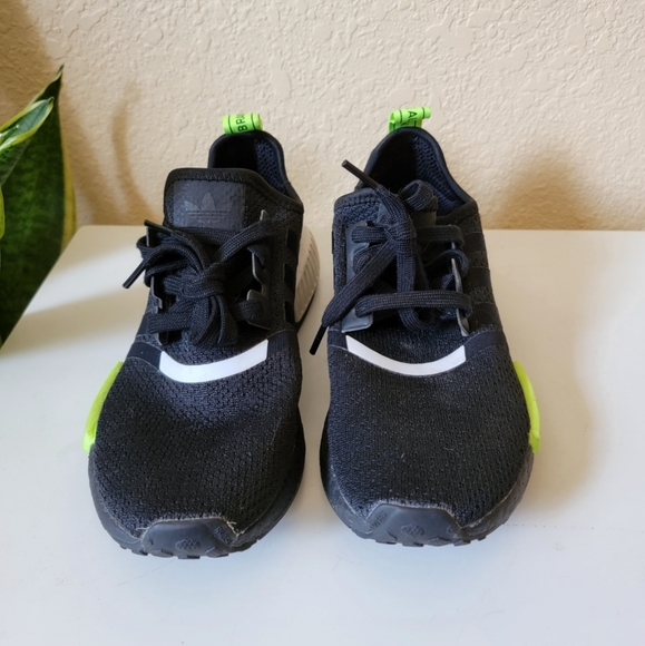 Adidas NMD_R1 Core Black/Green size 6 - Picture 6 of 8